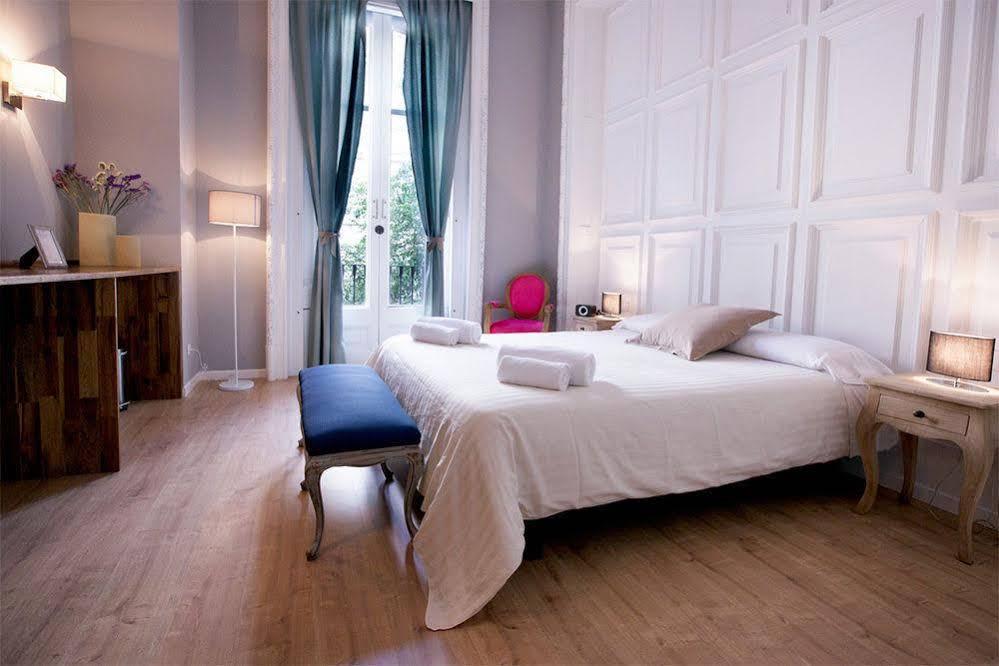 Violeta Boutique Hotel Барселона Екстериор снимка