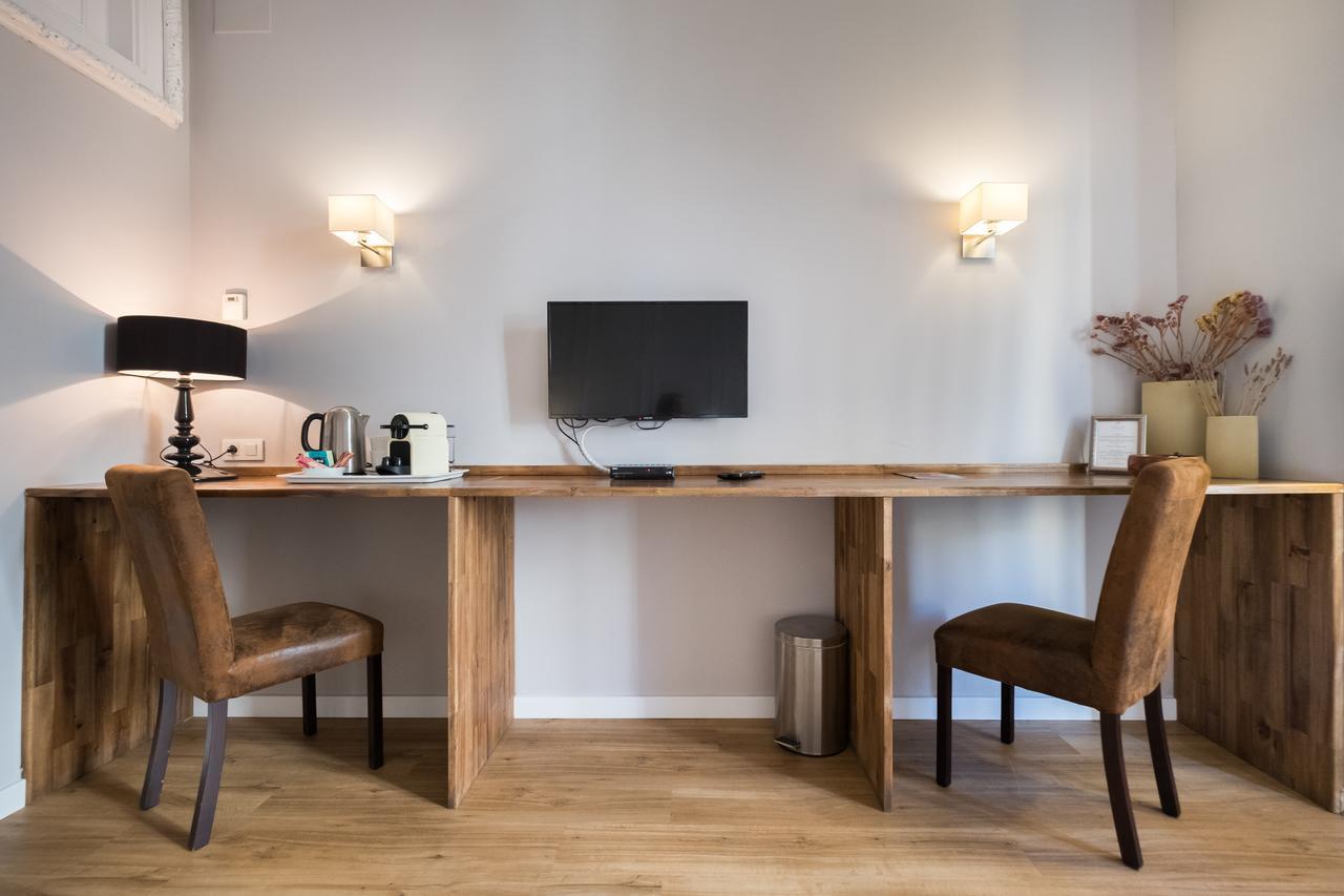 Violeta Boutique Hotel Барселона Екстериор снимка