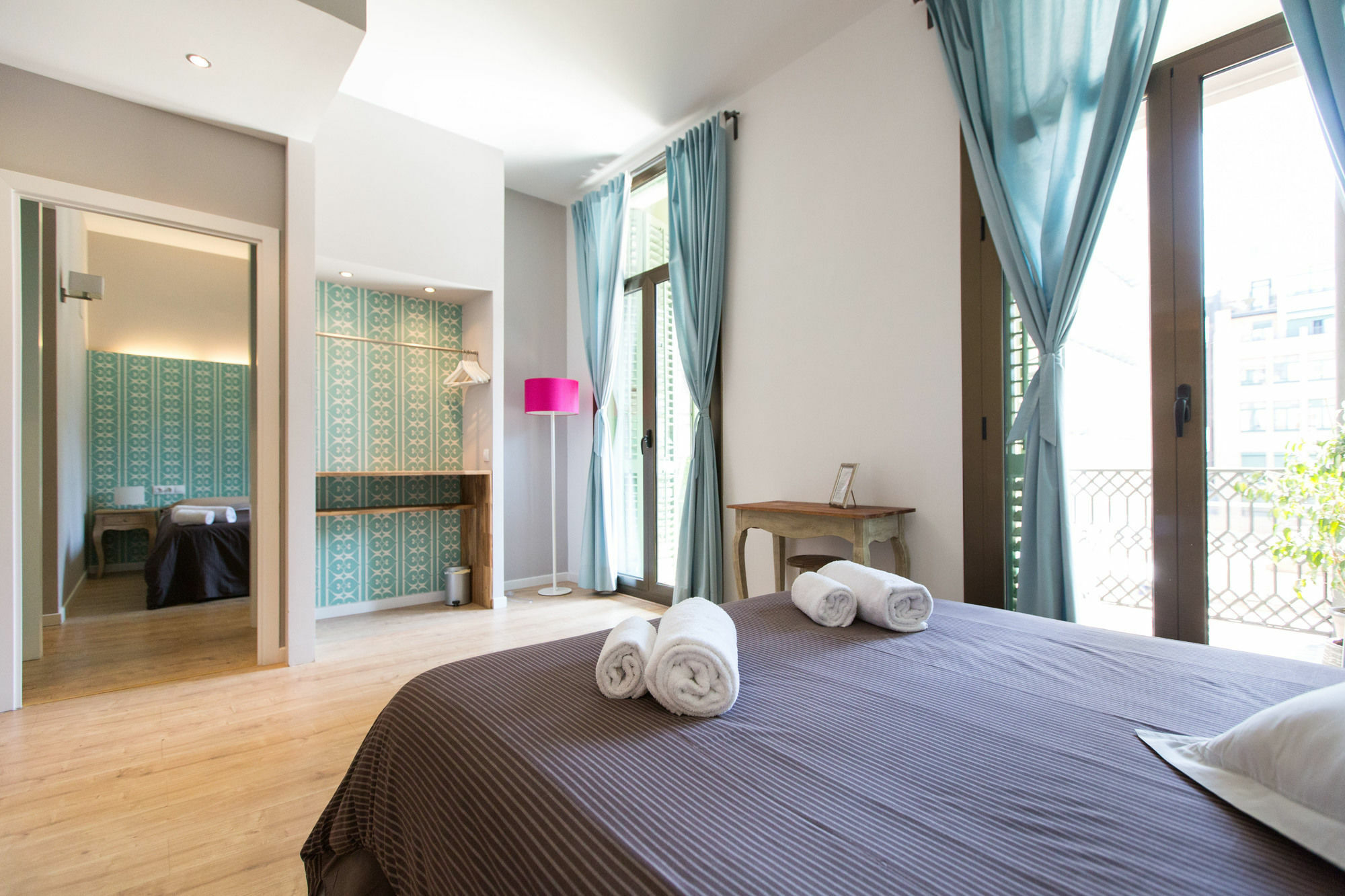 Violeta Boutique Hotel Барселона Екстериор снимка
